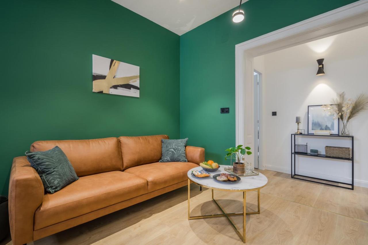 Tilia Luxury Apartment - 3 Bedrooms With Ac Budapest Exterior foto